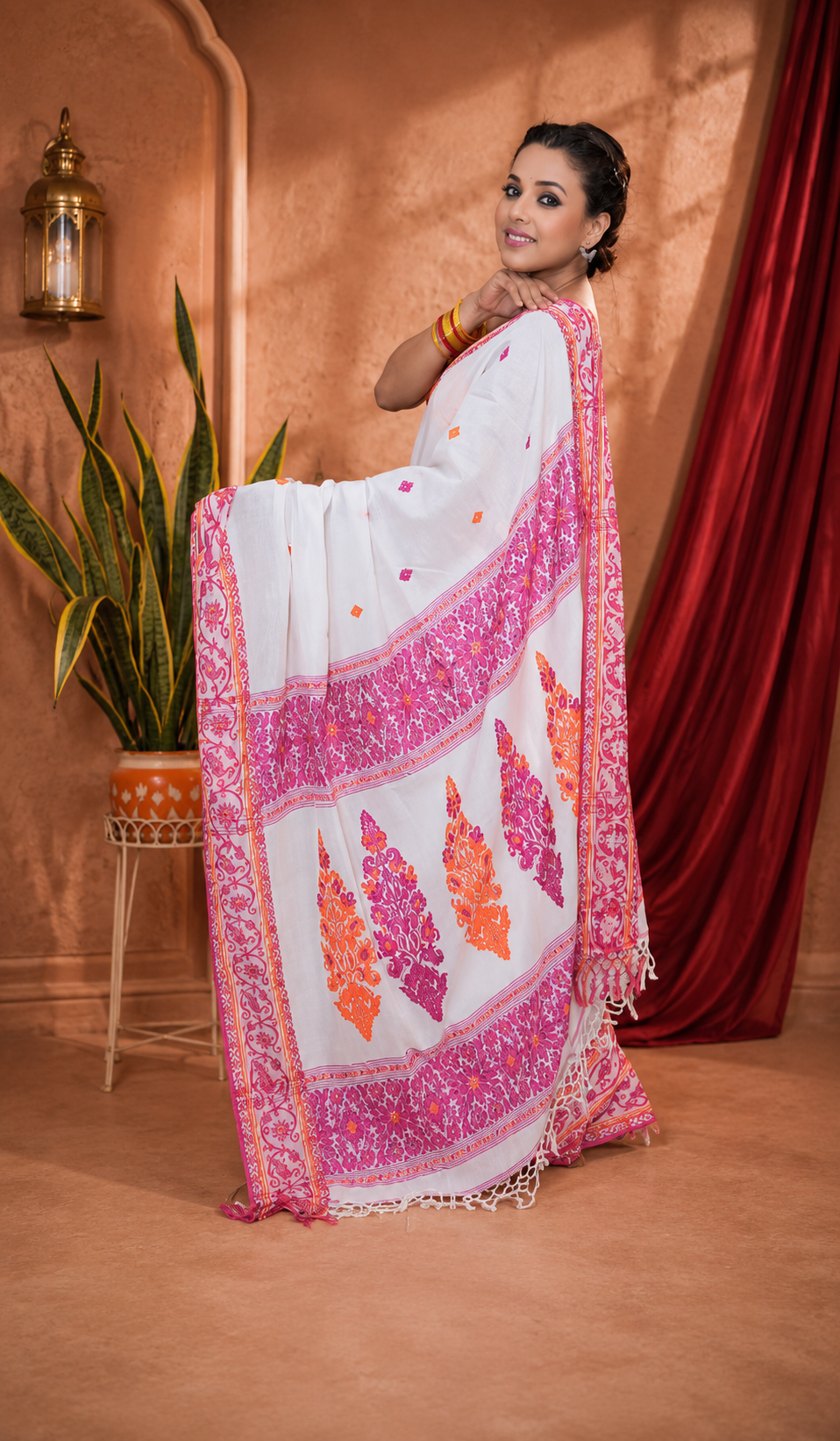 Bengal cotton handwoven saree with running Blouse piece