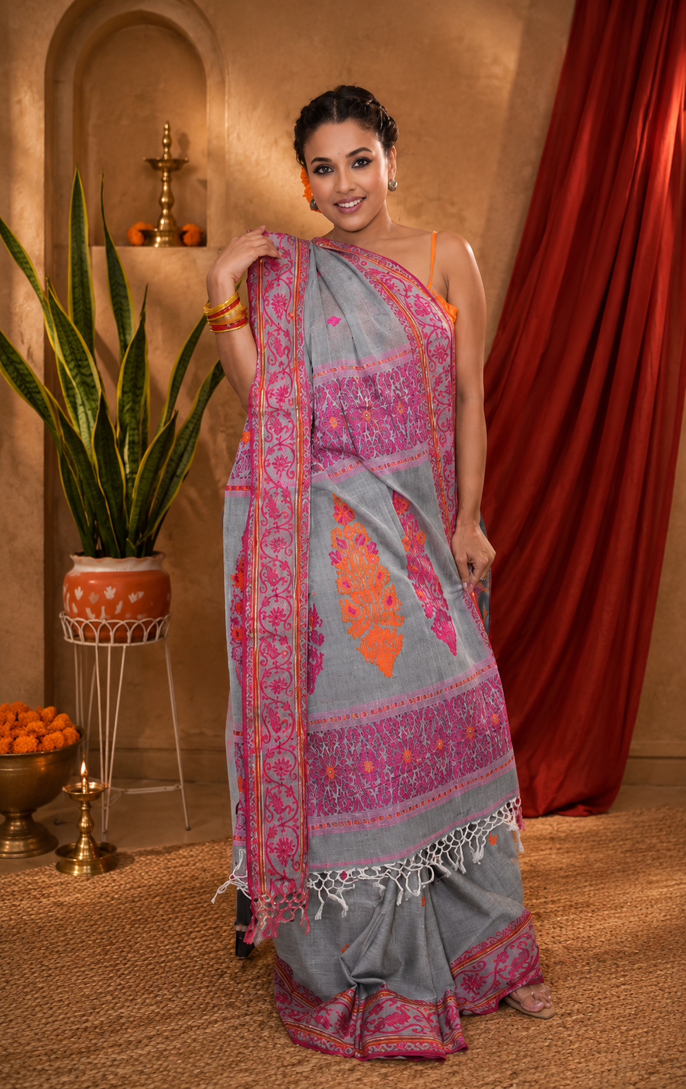 Bengal cotton handwoven saree with running Blouse piece